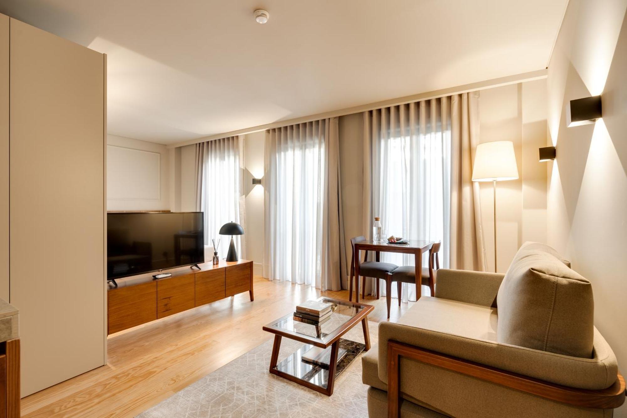 Avus M Suites And Apartments By Da'Home Porto Eksteriør bilde