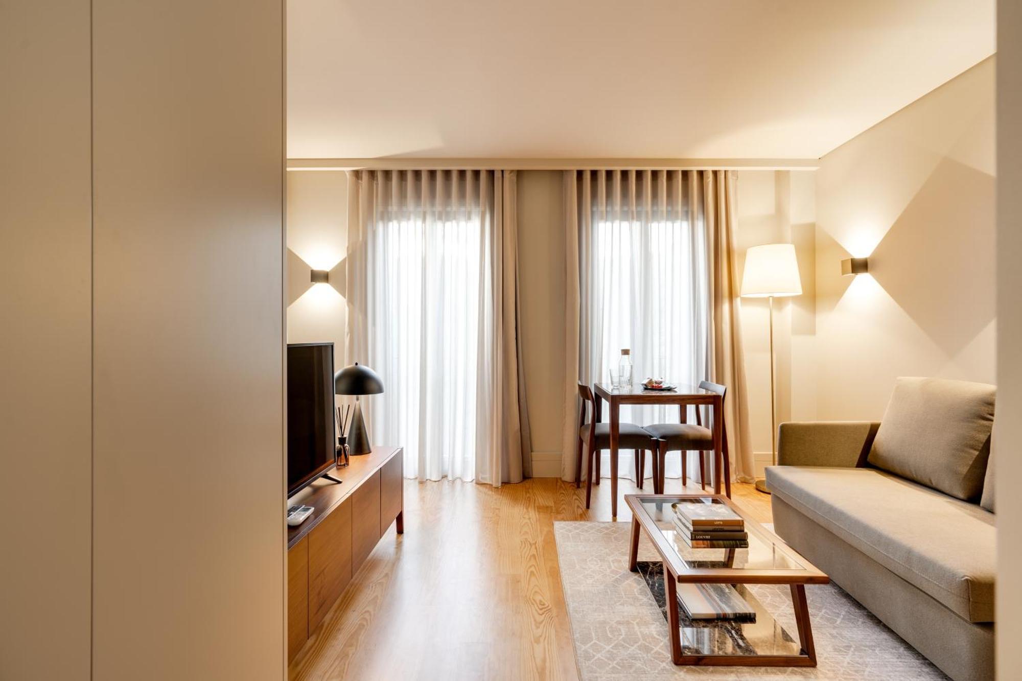 Avus M Suites And Apartments By Da'Home Porto Eksteriør bilde